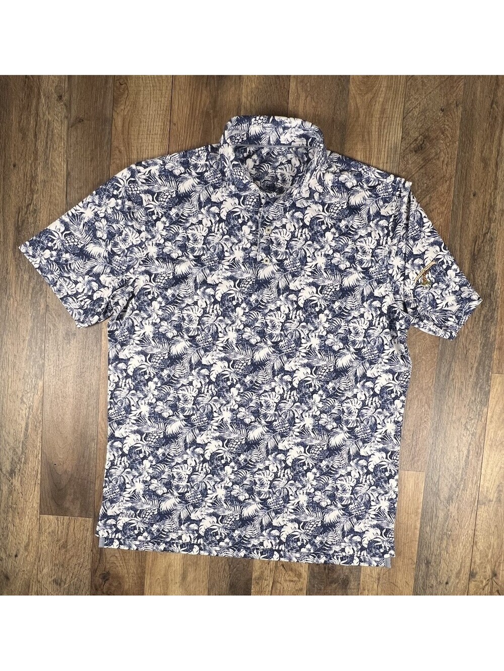 Johnnie-O Manu Performance Polo Size Medium Lake Blue Floral Wampanoag Club